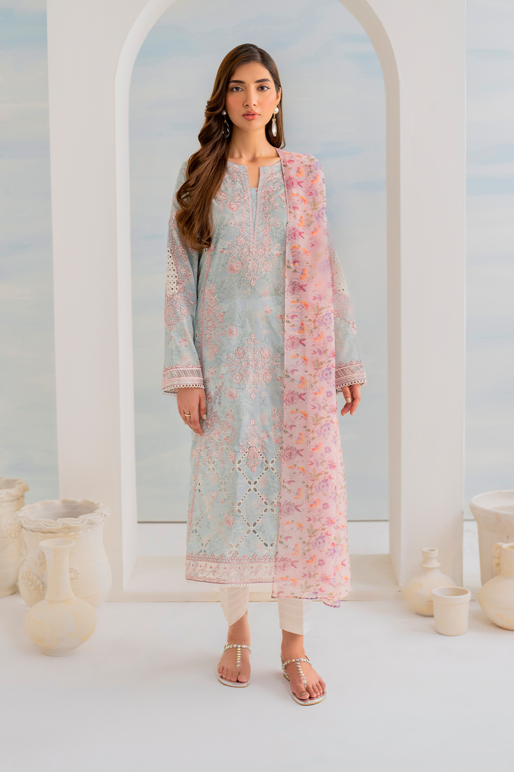 IGL-01 Embroidered Lawn - Iznik