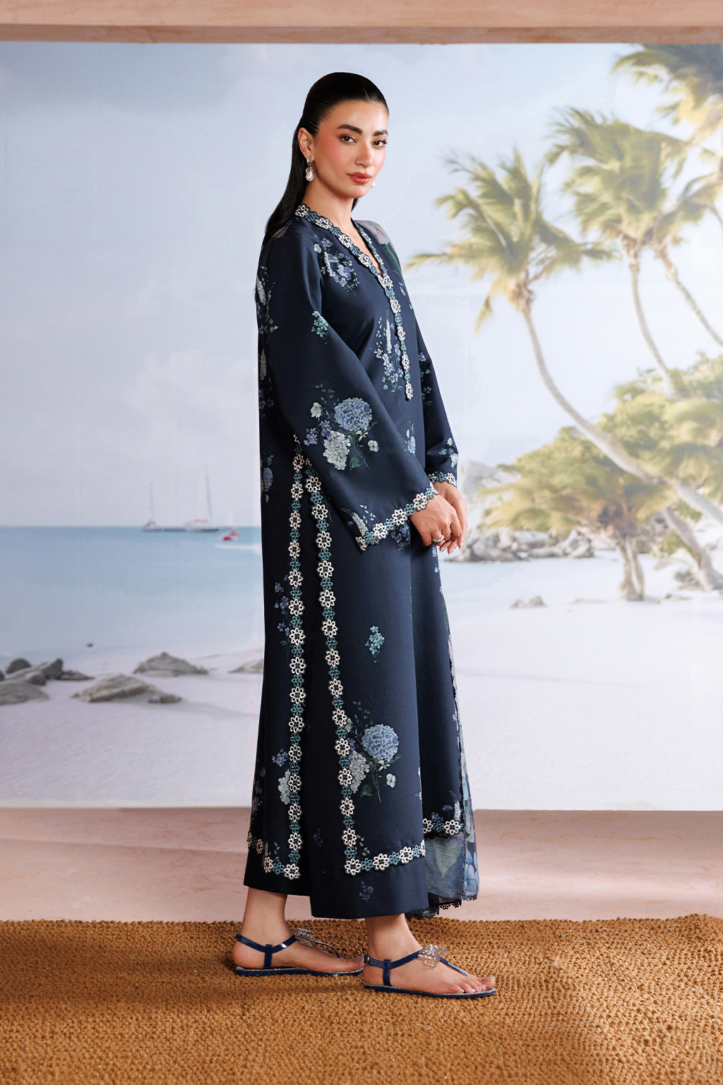 UE-713 Printed Lawn
