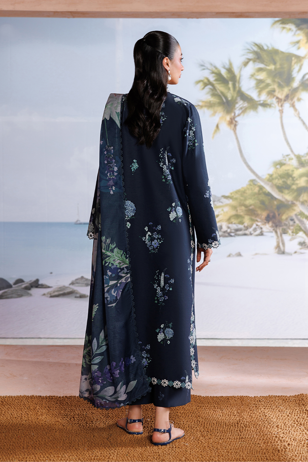 UE-713 Printed Lawn