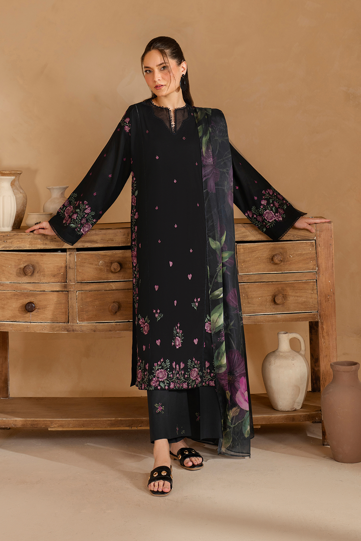 UE-477 Embroidered Lawn