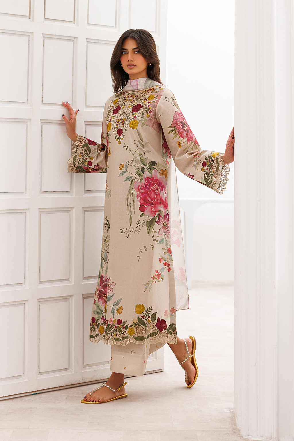 UE-644 Printed Lawn - Iznik