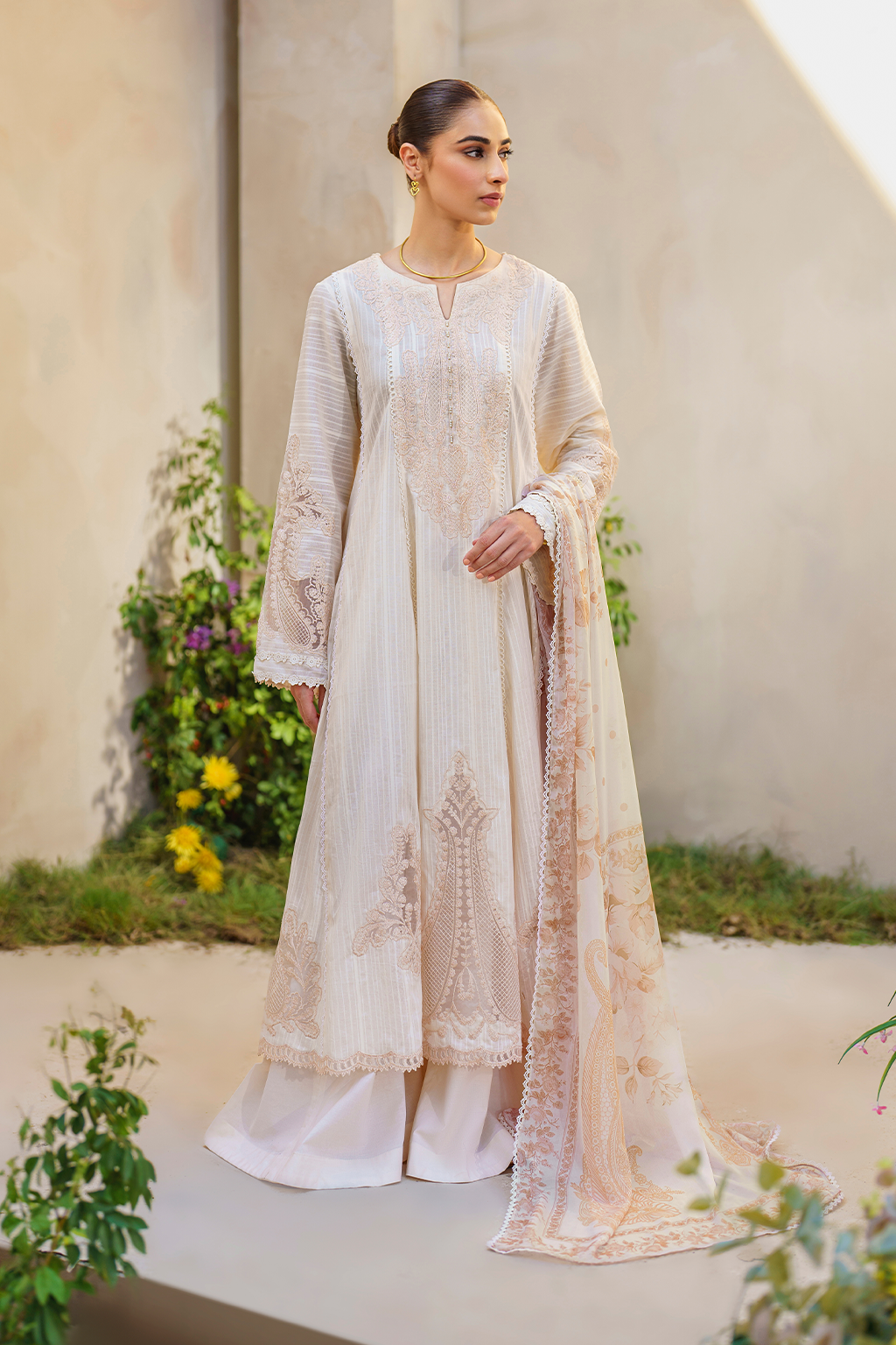 SFL-03 Embroidered Lawn - Iznik