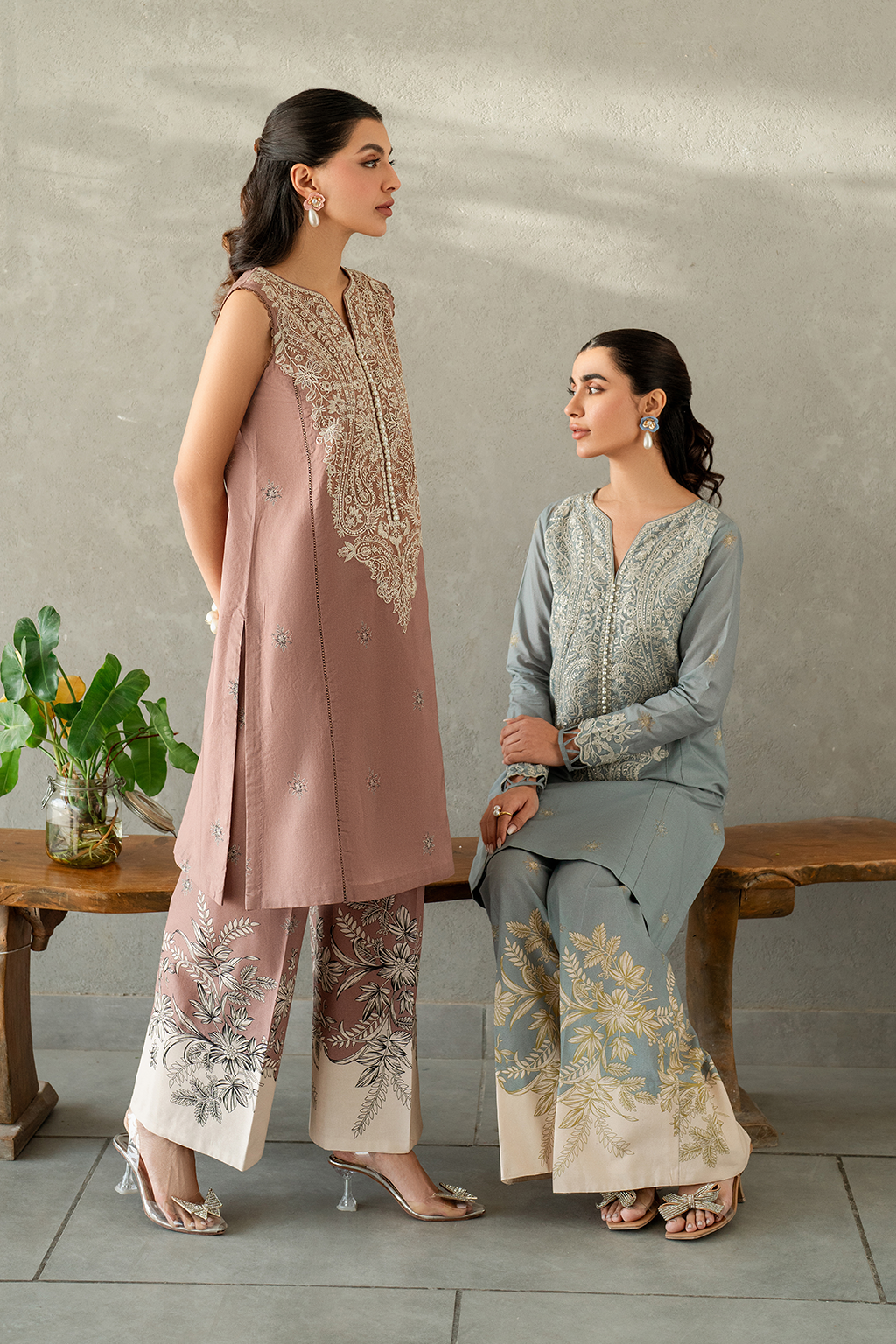 IP-307 Printed Lawn - Iznik