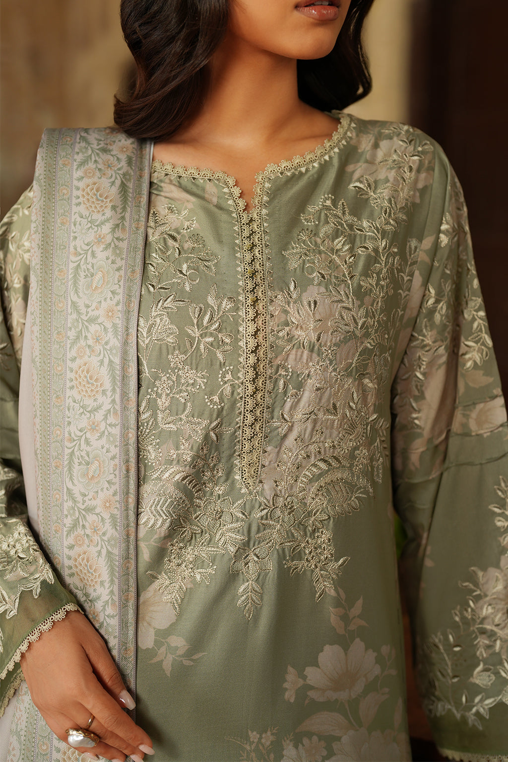IPF-08  Embroidered Linen