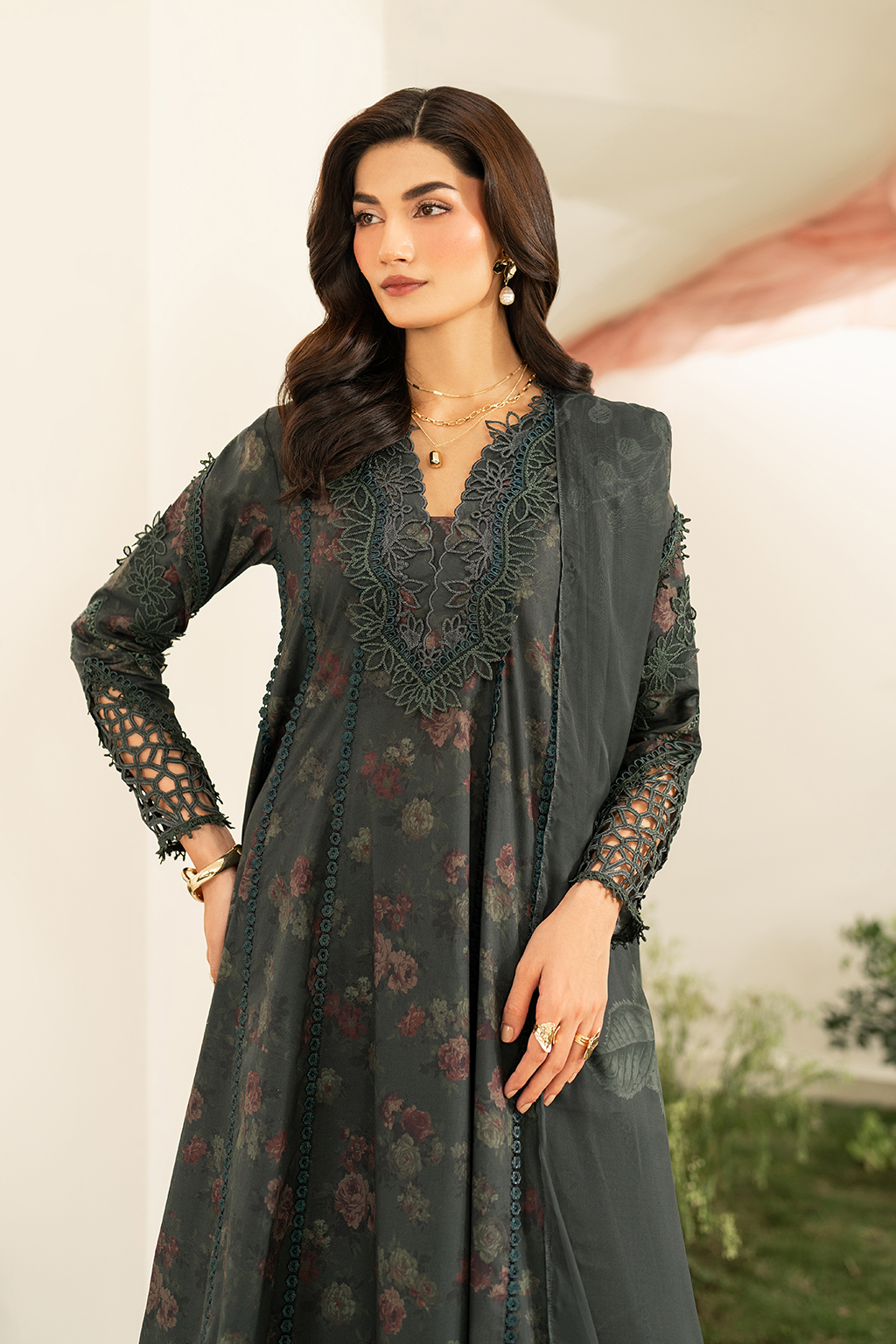 IFE-08 Embroidered Lawn