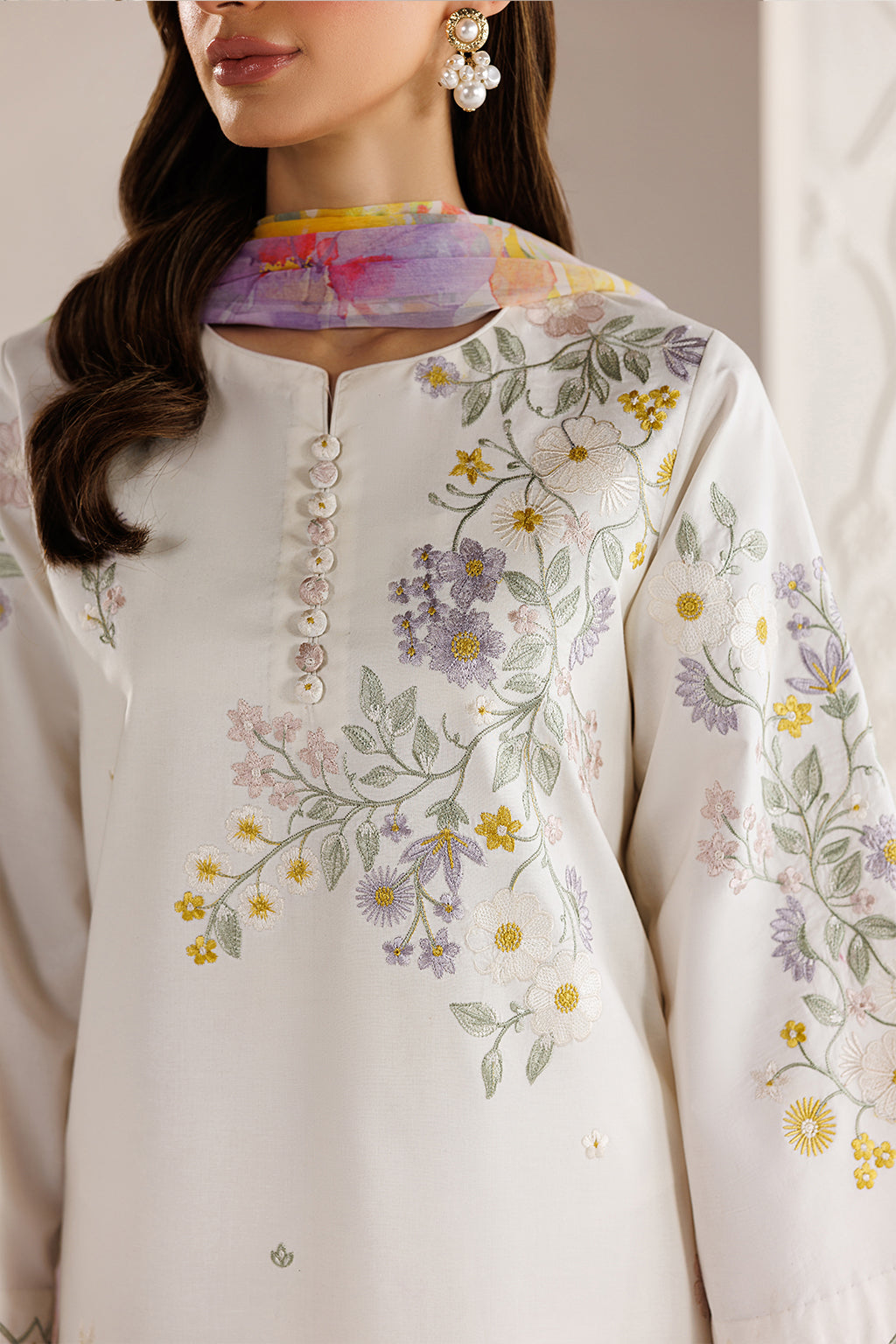 UE-683 Embroidered Lawn Secondary image