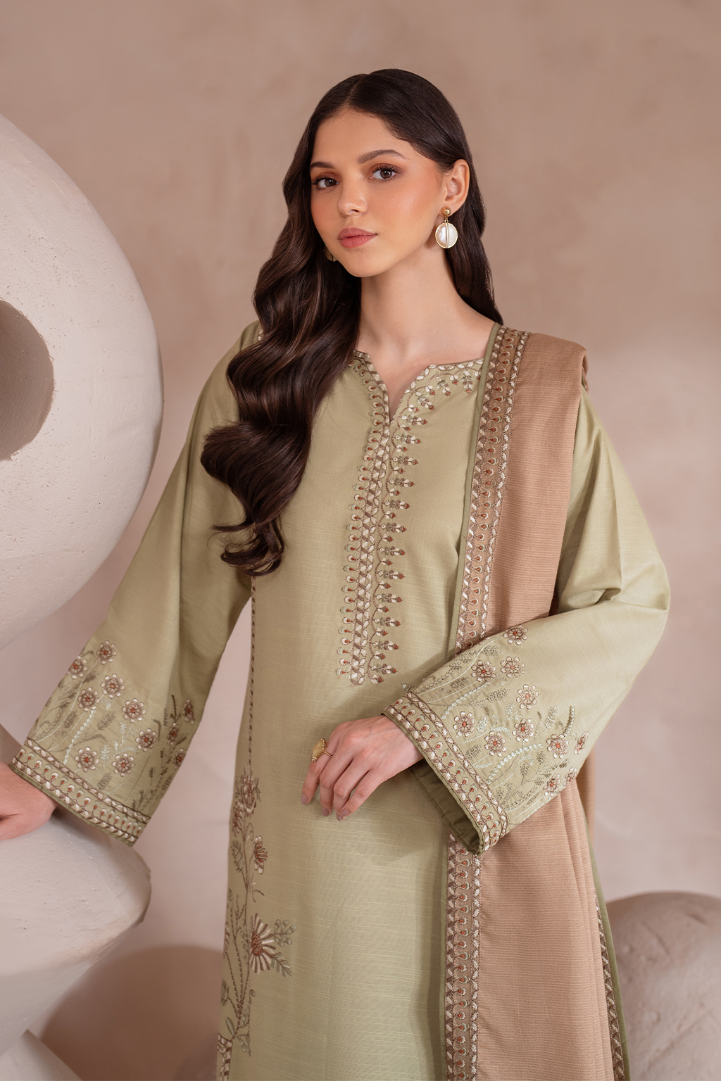 UE-359 Embroidered Khaddar - Iznik Global