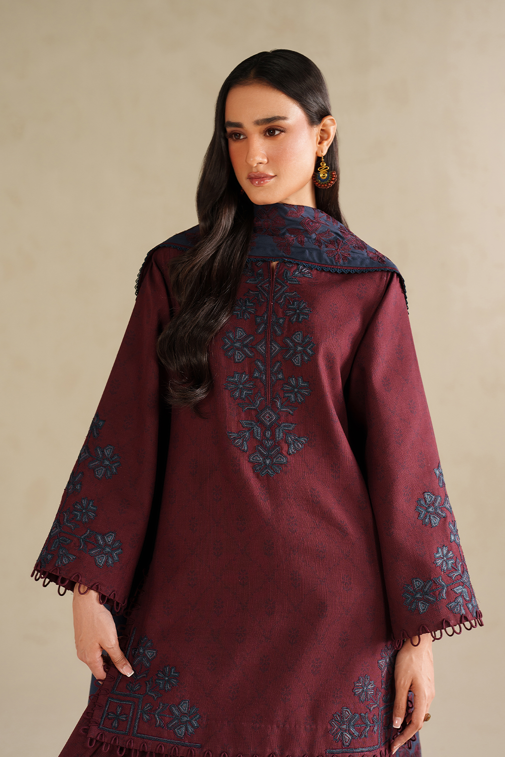 UE-592 Printed Khaddar - Iznik