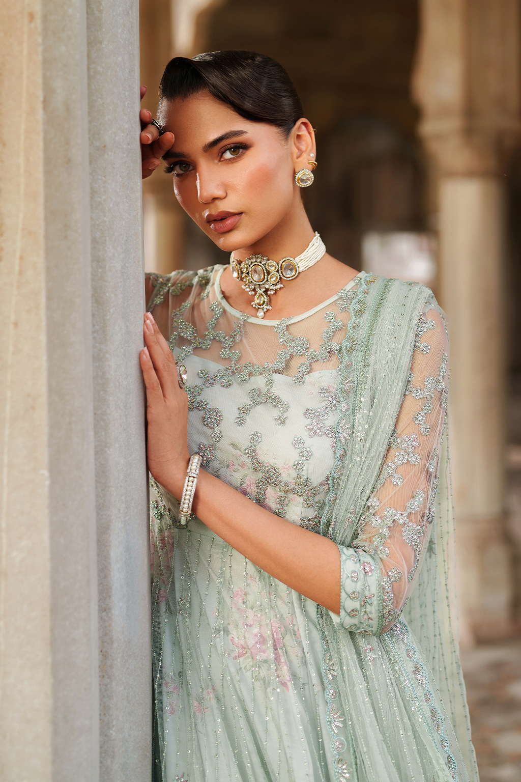 UE-553 Embroidered Net - Iznik