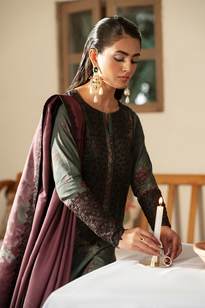 IPK-08 Embroidered Slub Khaddar - Iznik
