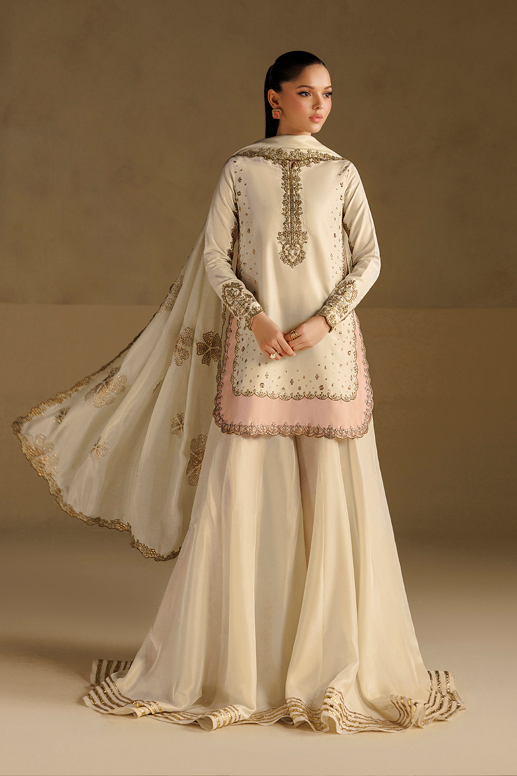 UE-735 Embroidered Ramen Silk Main image