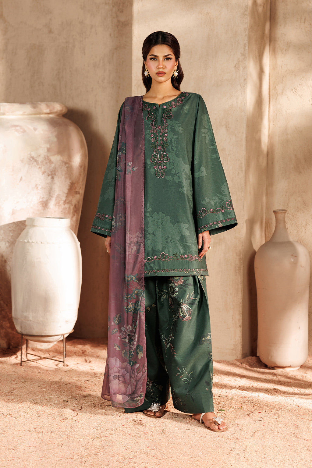 UE-668 Printed Lawn Main image