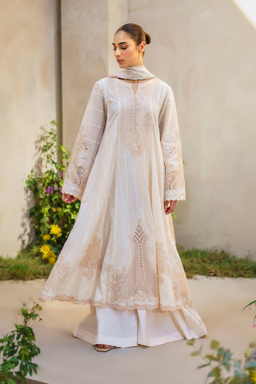 SFL-03 Embroidered Lawn - Iznik