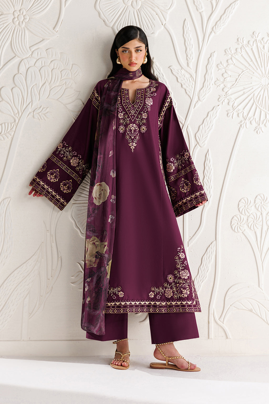 UE-691 Embroidered Lawn Secondary image