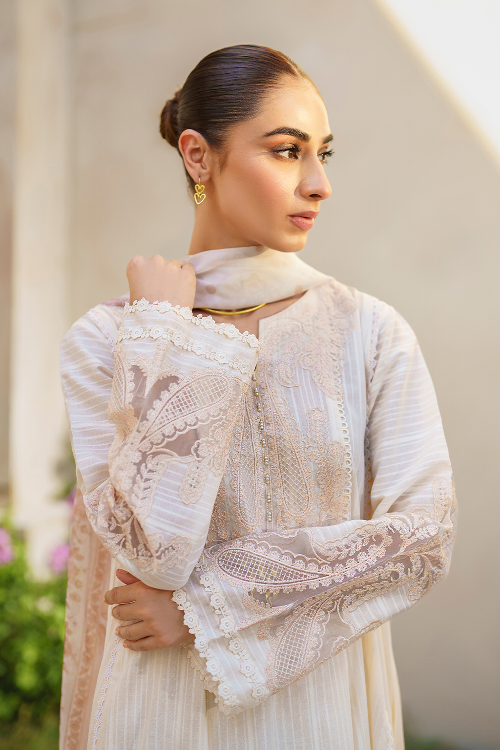 SFL-03 Embroidered Lawn - Iznik