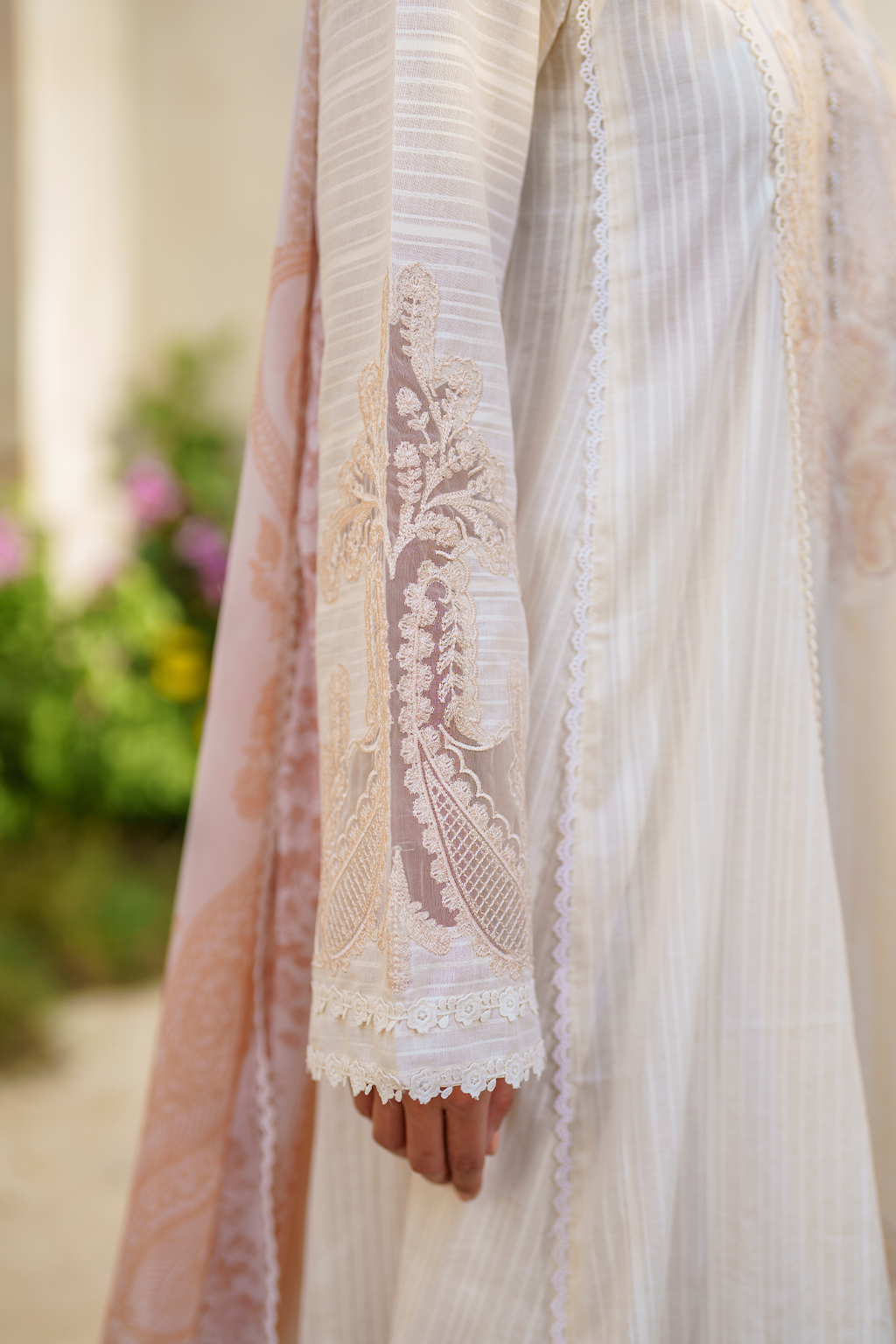 SFL-03 Embroidered Lawn - Iznik