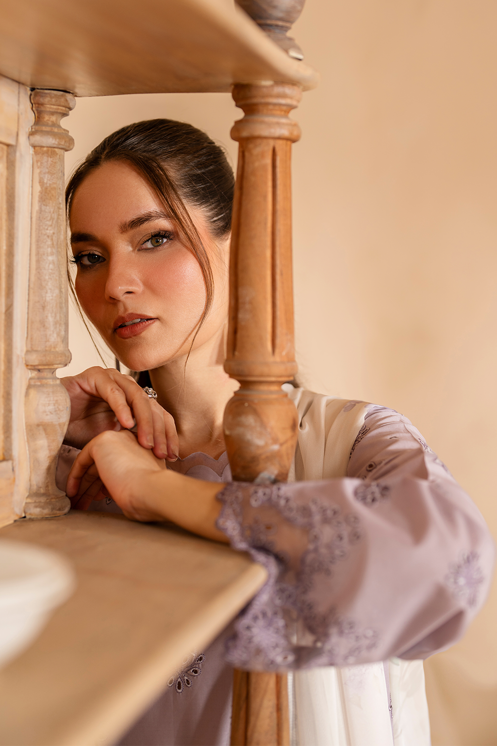 UE-478 Embroidered Lawn