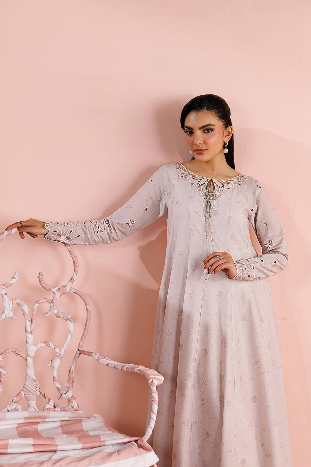 IP-364 Printed Lawn - Iznik