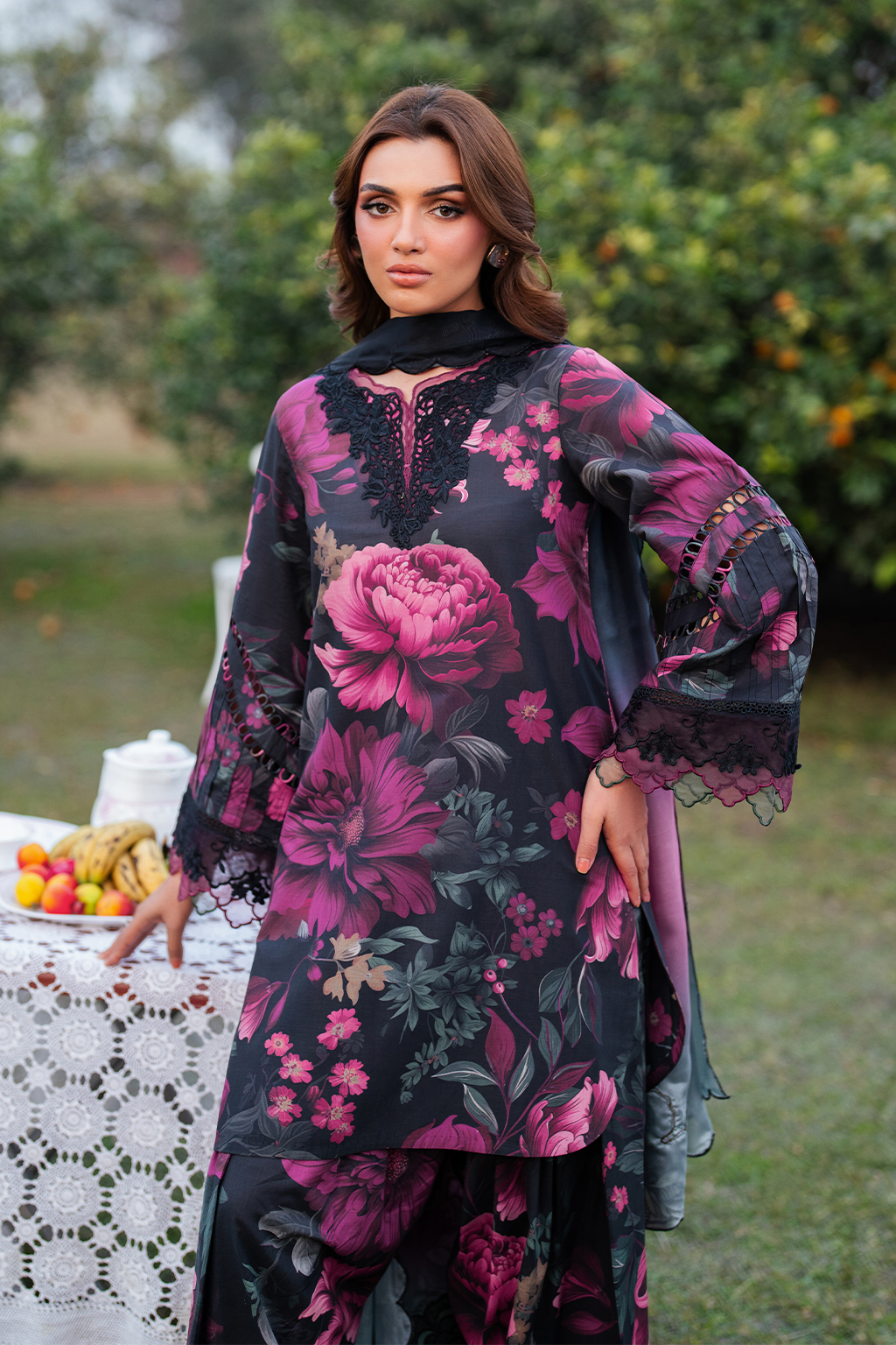 UE-399 Printed Lawn - Iznik