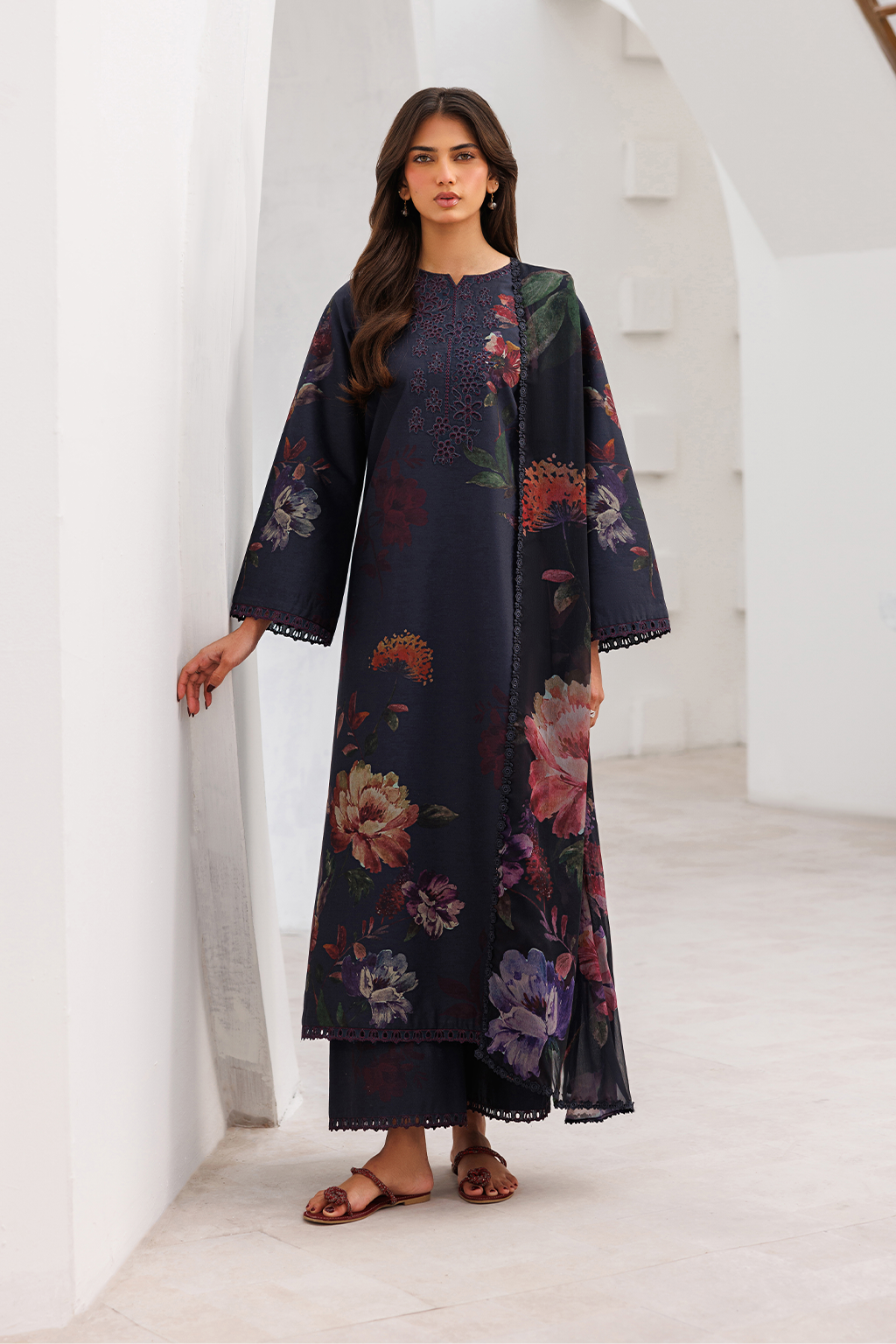 UE-645 Printed Lawn Main image