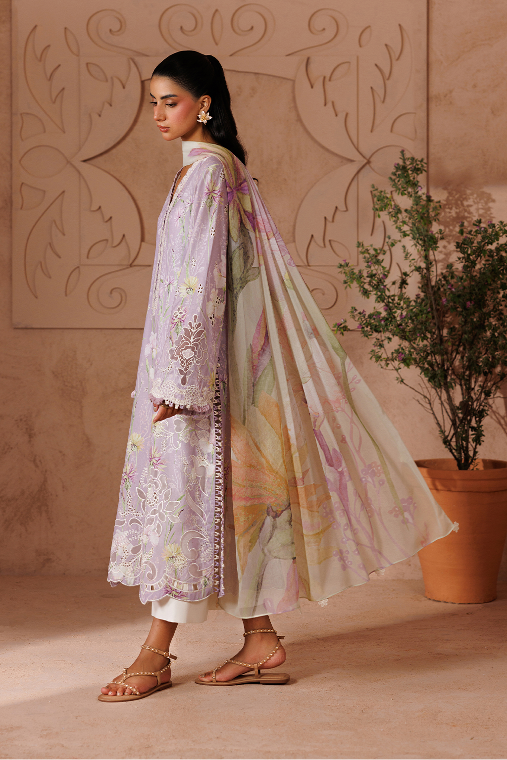 UE-709 Embroidered Lawn Secondary image