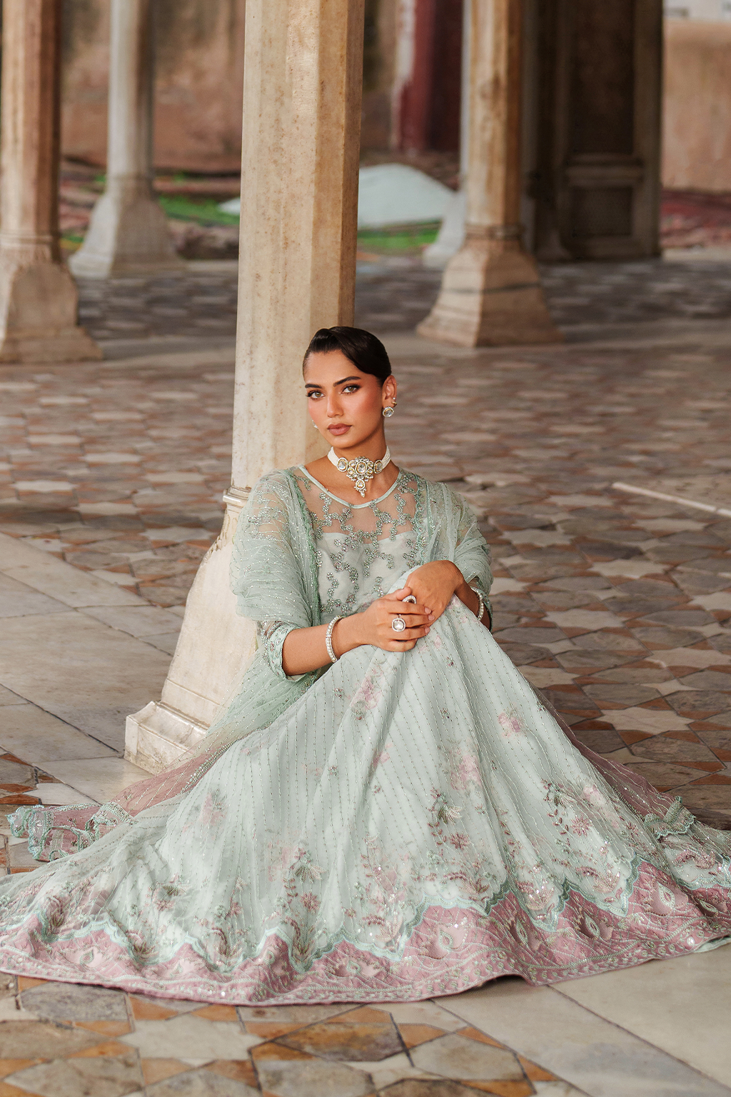 UE-553 Embroidered Net - Iznik