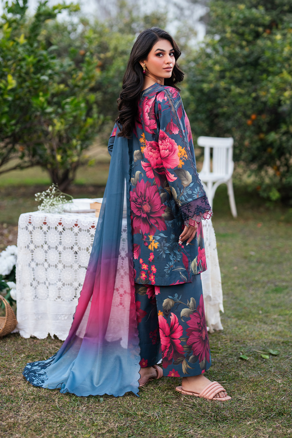 UE-401 Printed Lawn - Iznik