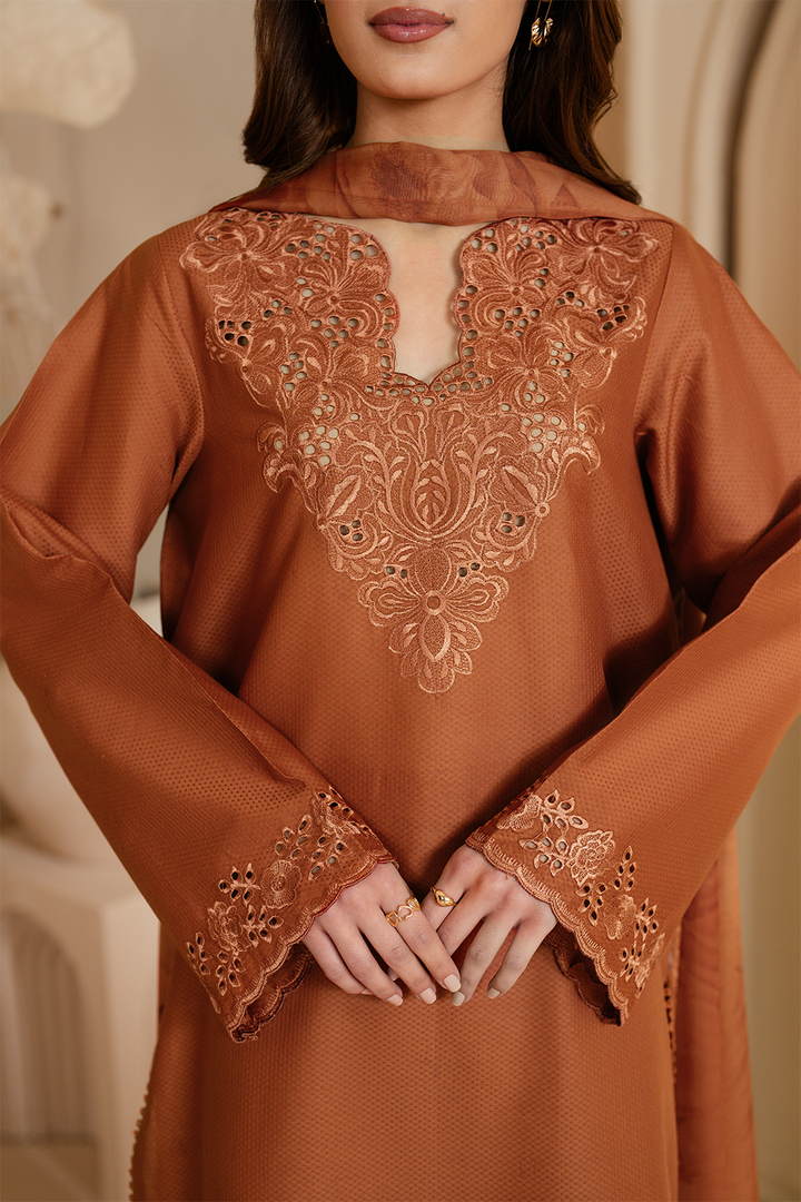 UE-461  Embroidered Lawn