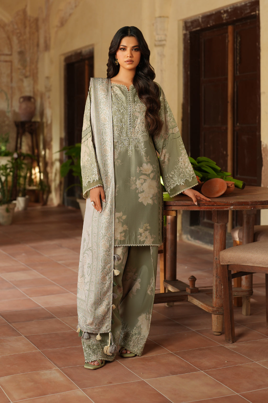 IPF-08  Embroidered Linen