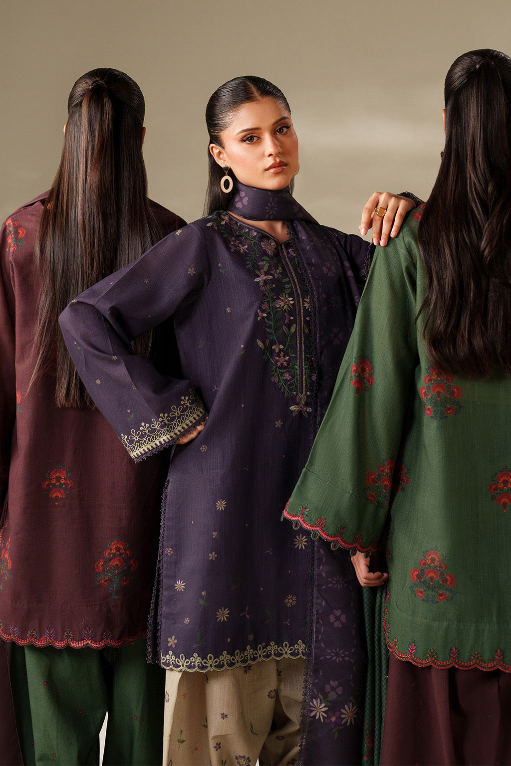 UE-562  Printed Khaddar