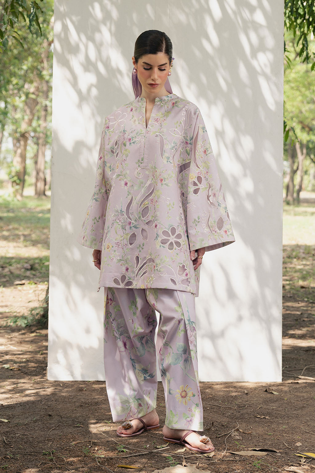 IP-381 PRINTED LAWN
