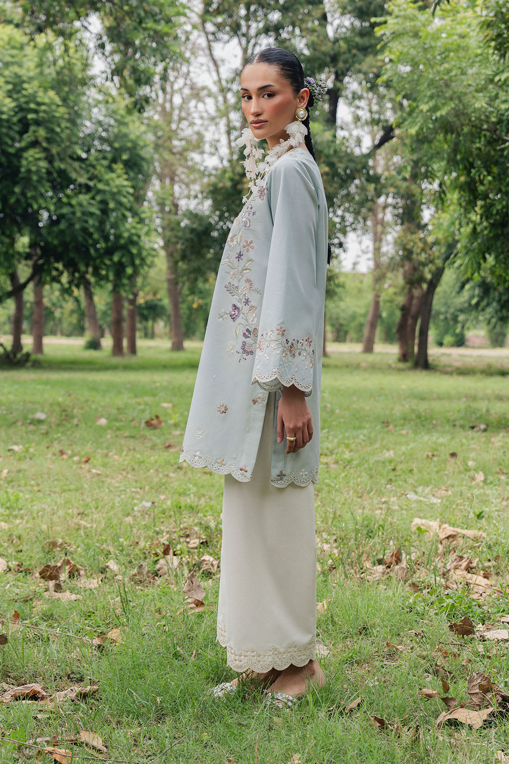 IP-373 DYED LAWN