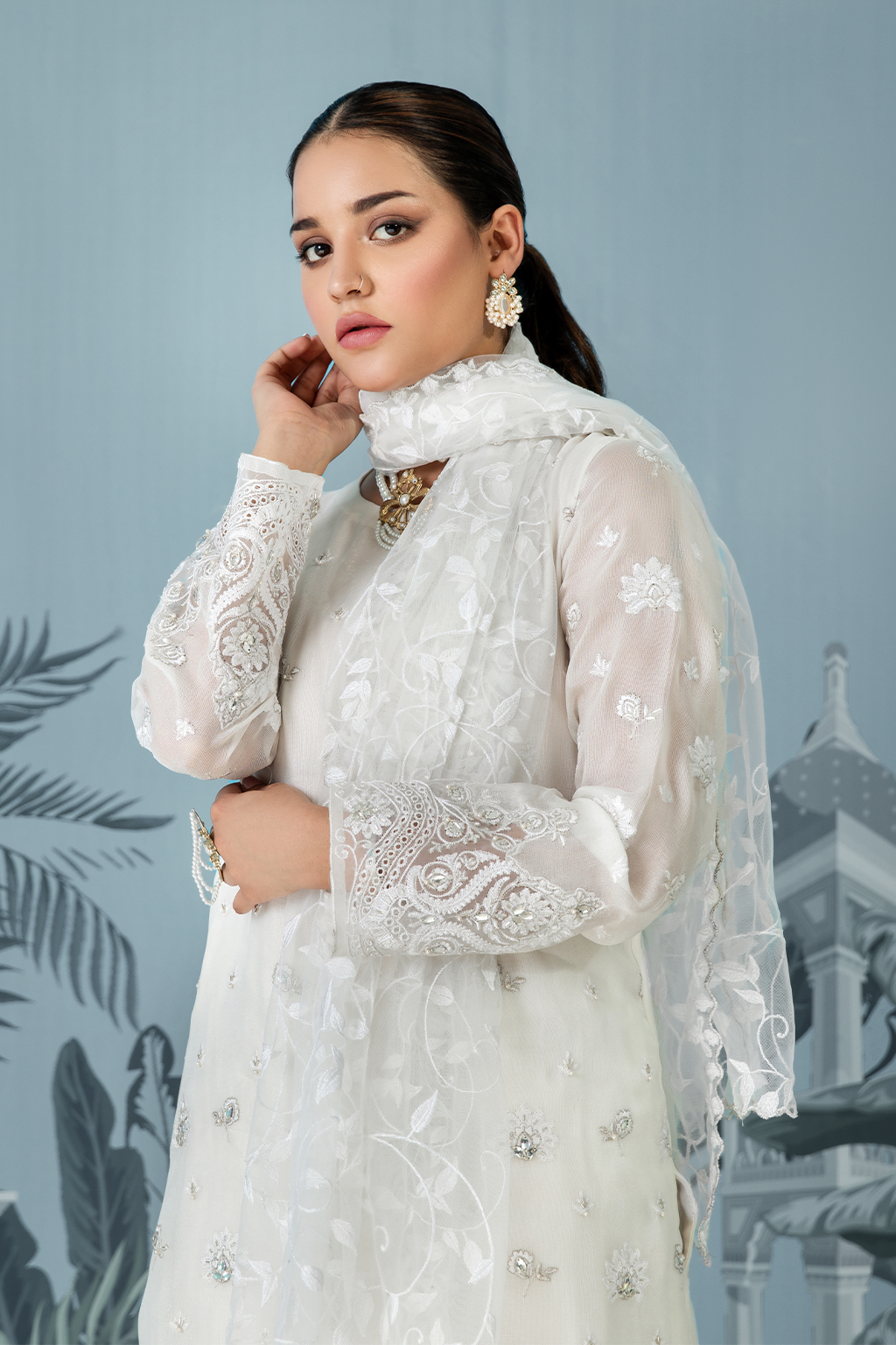 IP-203 Embroidered Net - Iznik