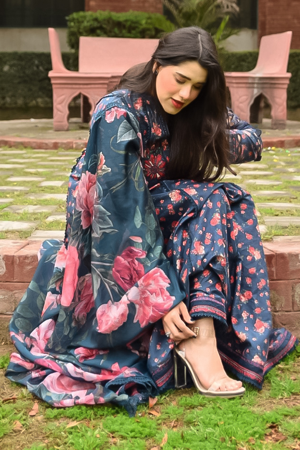 DL-07 Printed Lawn - Iznik